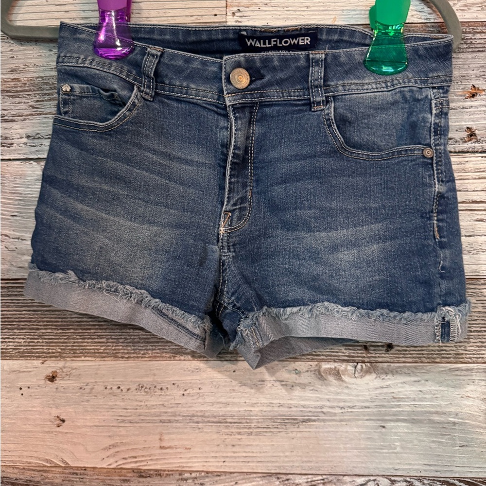 Wallflower Women's Classic Blue Jean Shorts